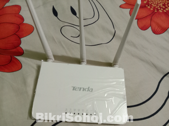 Tenda F3 Router